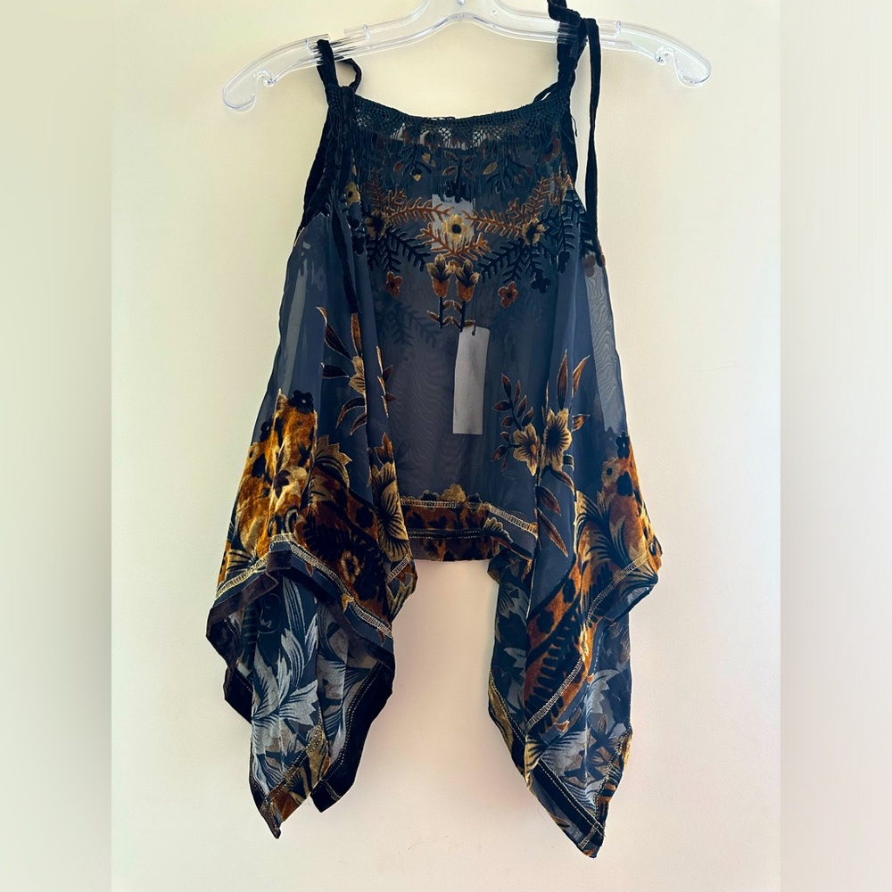 Naja Lauf (Danish Designer) beautiful made in Italy black gold top
